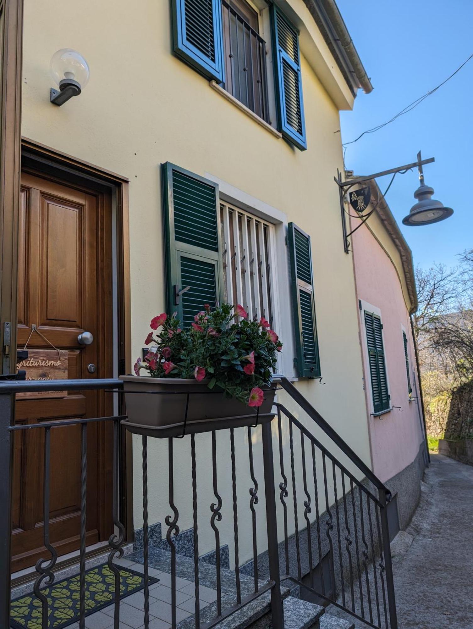 Agriturismo Caruggiu Di Via Vecchia Orco Feglino Exterior photo